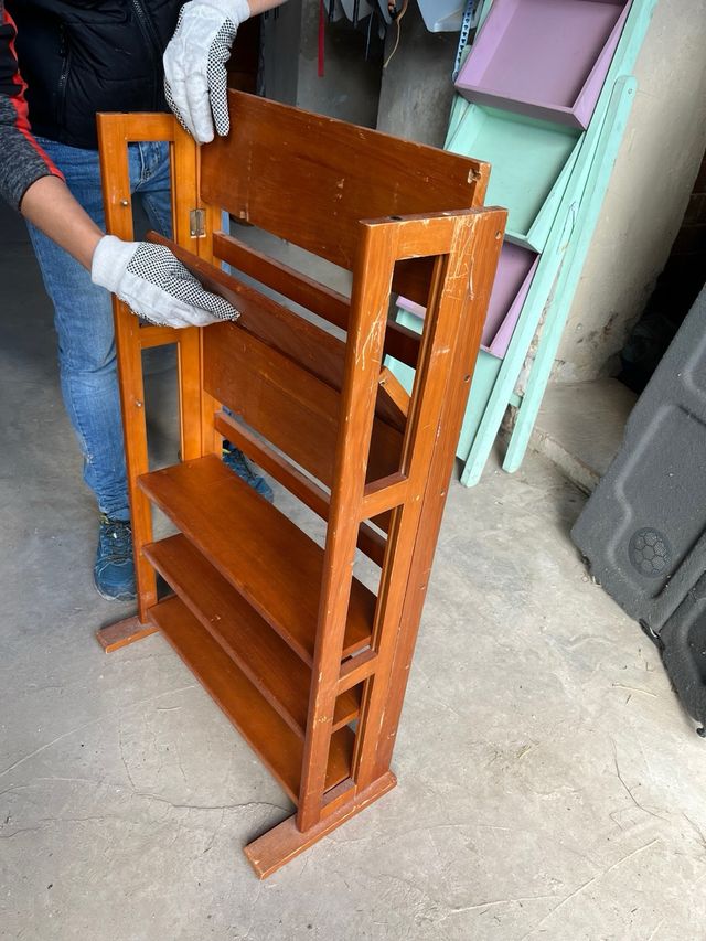 Scaffale pieghevole in legno massello