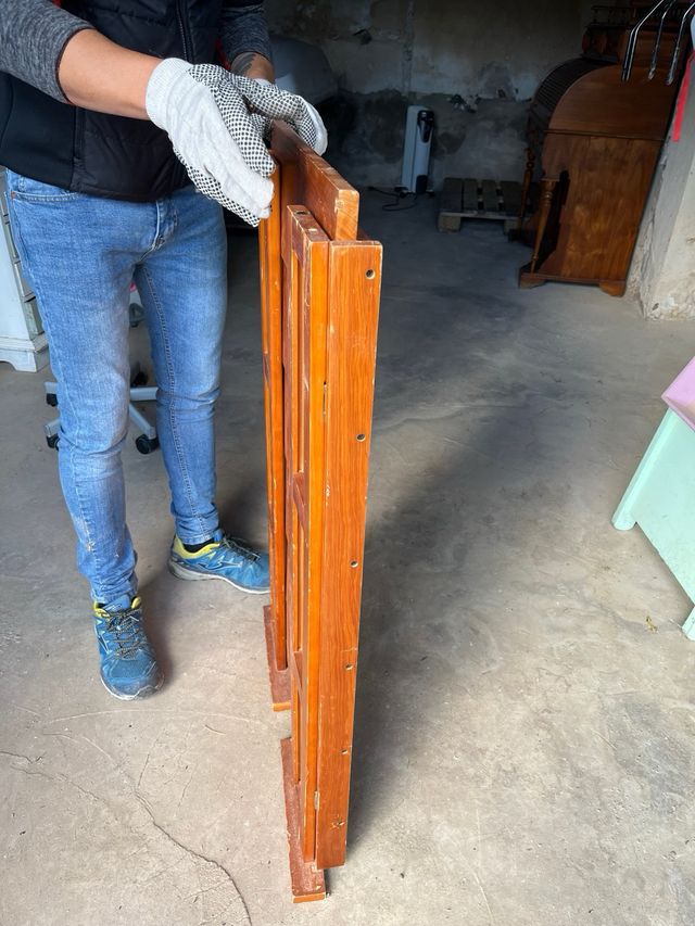 Scaffale pieghevole in legno massello