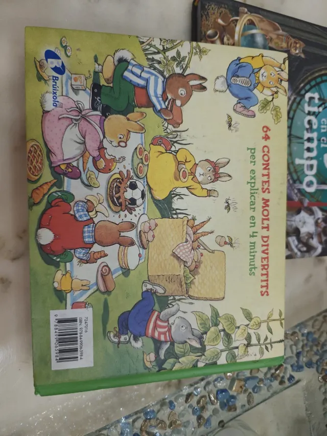 Contes diminuts per explicar en 4 minuts