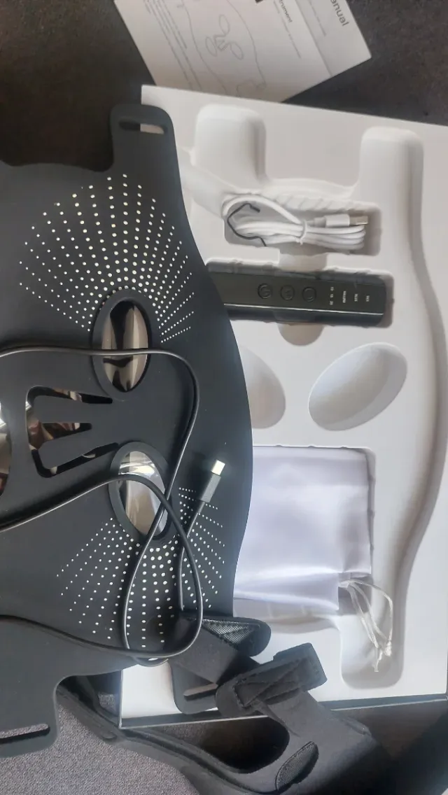 Mascara LED Facial Negra