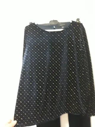 Conjunto de terciopelo con lunares