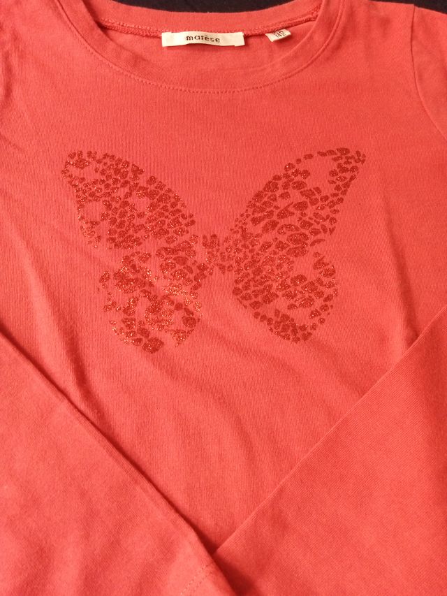 Camiseta roja mariposa de la marca Marèse