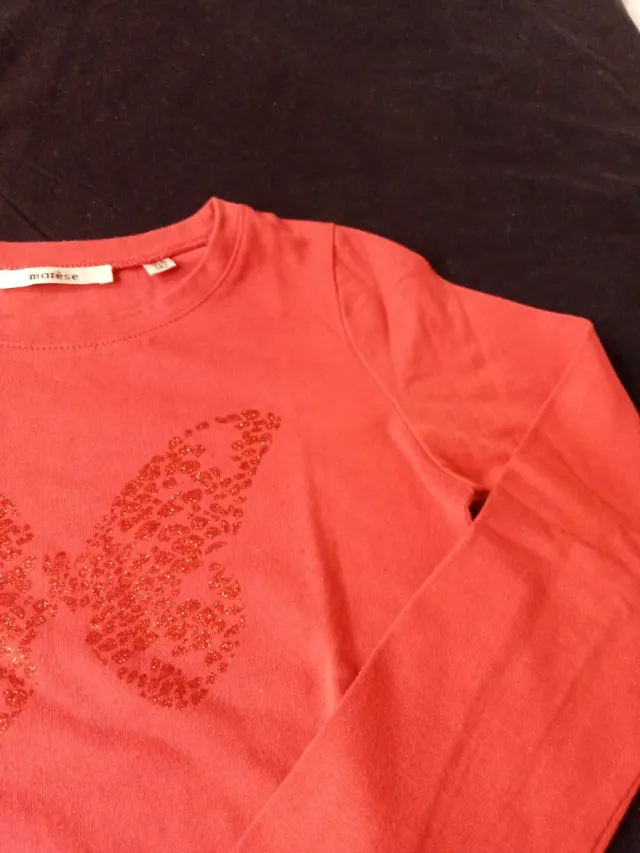 Camiseta roja mariposa de la marca Marèse