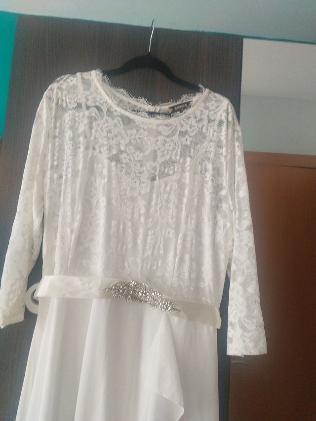 Vestido blanco encaje y pedrería