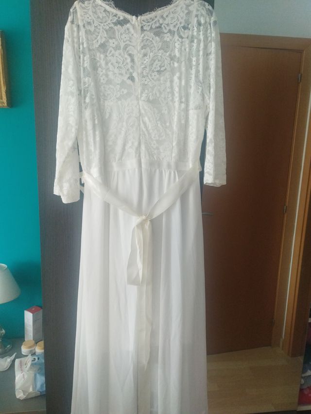 Vestido blanco encaje y pedrería