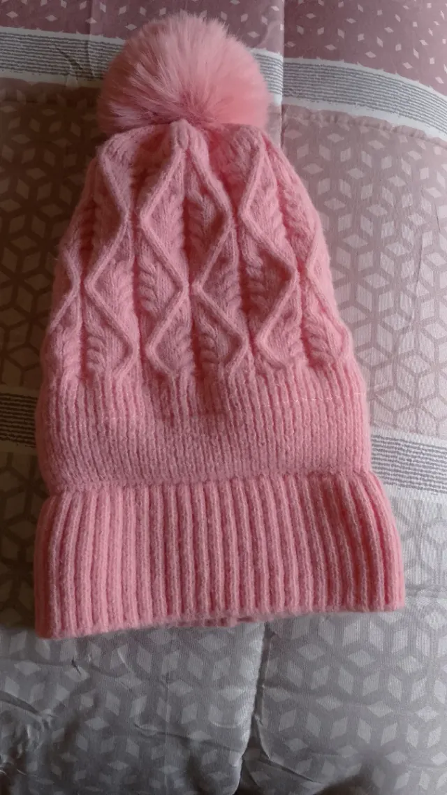 Gorro de lana tejido a mano.Muy suave.