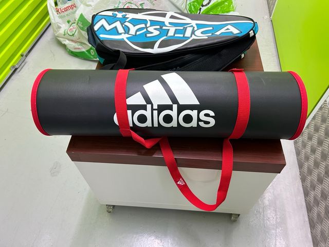 Esterilla de entrenamiento Adidas negra