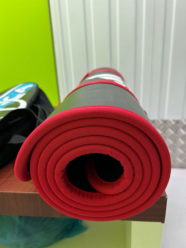 Esterilla de entrenamiento Adidas negra