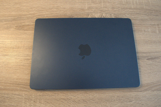 MacBook Air M3 Midnight 2024