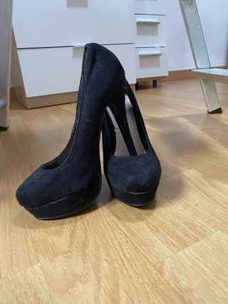 Zapatos de tacón negros