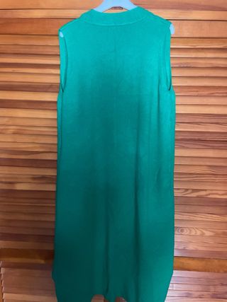 Chaleco de punto largo