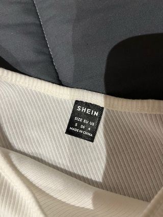 Top Asimétrico Shein Blanco Manga Larga