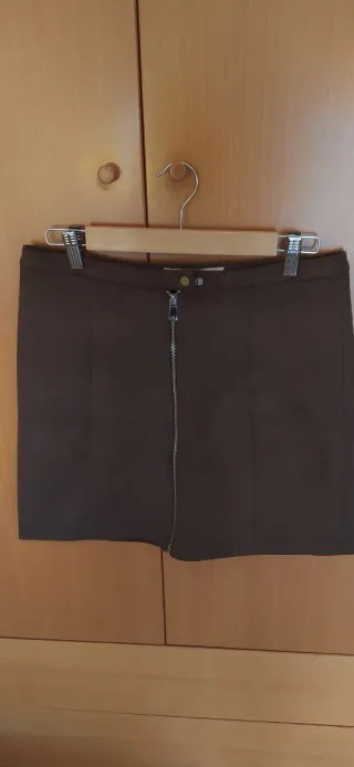 Falda de ante corta, marrón chocolate con cremalle