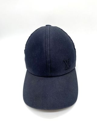 Gorra Louis Vuitton Negra con Logo