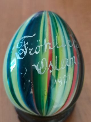 Uova di vetro multicolor 1921