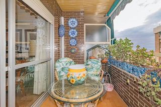 Piso en venta en Cervantes en Granada