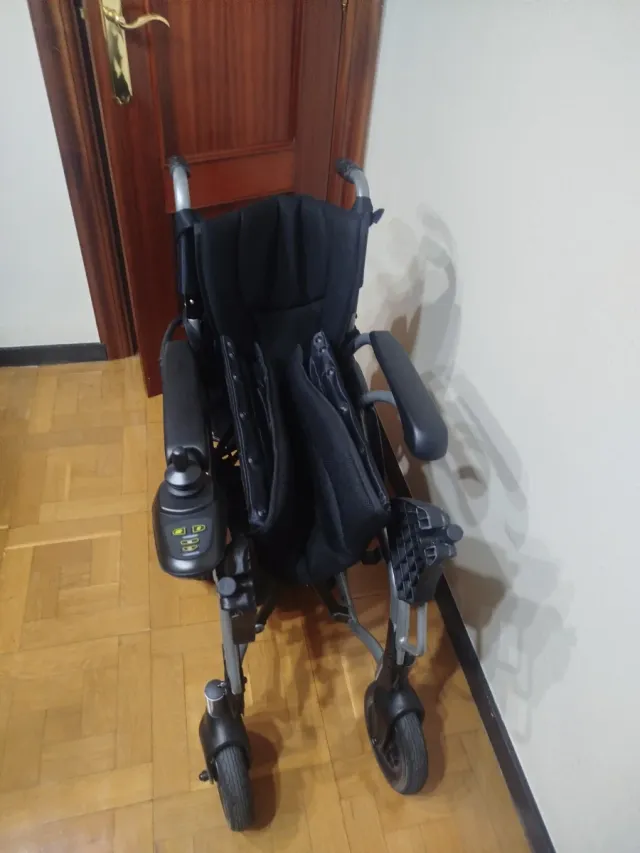 Silla de ruedas eléctrica y manual Martinica