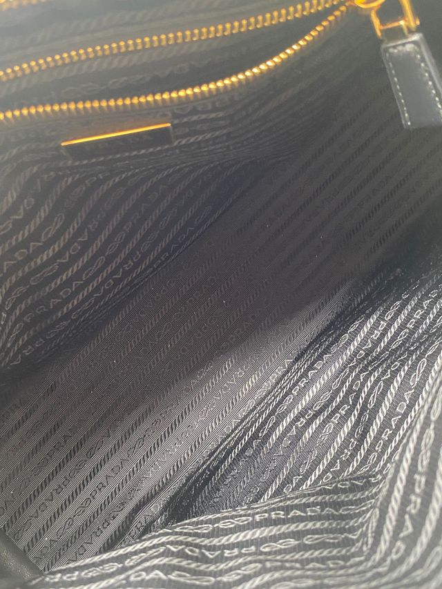 Bolso Prada Bonnie Negro Piel