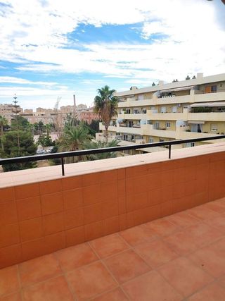 Piso en alquiler en Martín Carpena - Torre del Río en Málaga