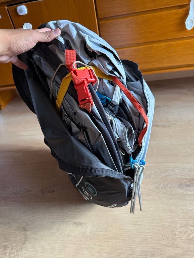 TIENDA DE CAMPAÑA para 2 personas, marca Decathlon