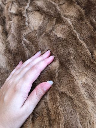 Abrigo de piel Keska – Talla L – Pieza de lujo