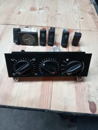 Comandi riscaldamento e orologio Renault 19