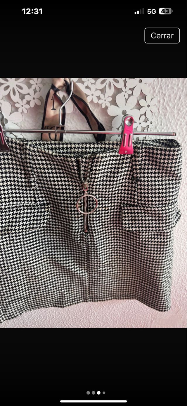 Falda corta Bershka pata de gallo XS