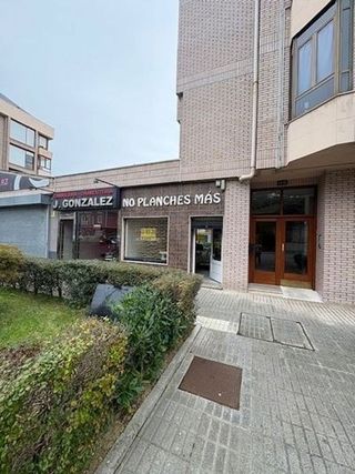 Local comercial en alquiler en Valdenoja - La Pereda en Santander