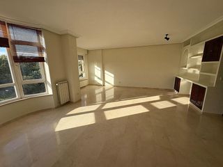 Piso en alquiler en Ollerías - San Cayetano en Córdoba