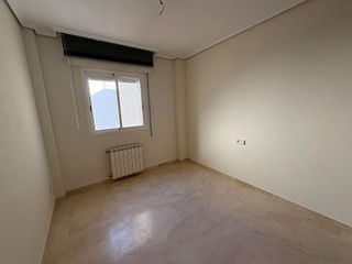 Piso en alquiler en Ollerías - San Cayetano en Córdoba