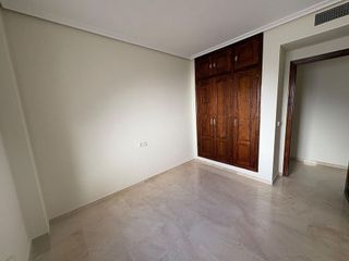 Piso en alquiler en Ollerías - San Cayetano en Córdoba