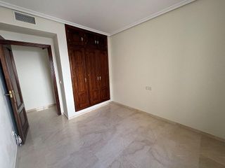 Piso en alquiler en Ollerías - San Cayetano en Córdoba