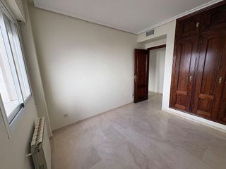 Piso en alquiler en Ollerías - San Cayetano en Córdoba