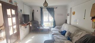 Casa adosada en venta en Utrera