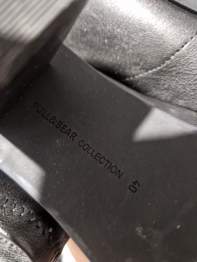 Botas negras de tacón cuadrado