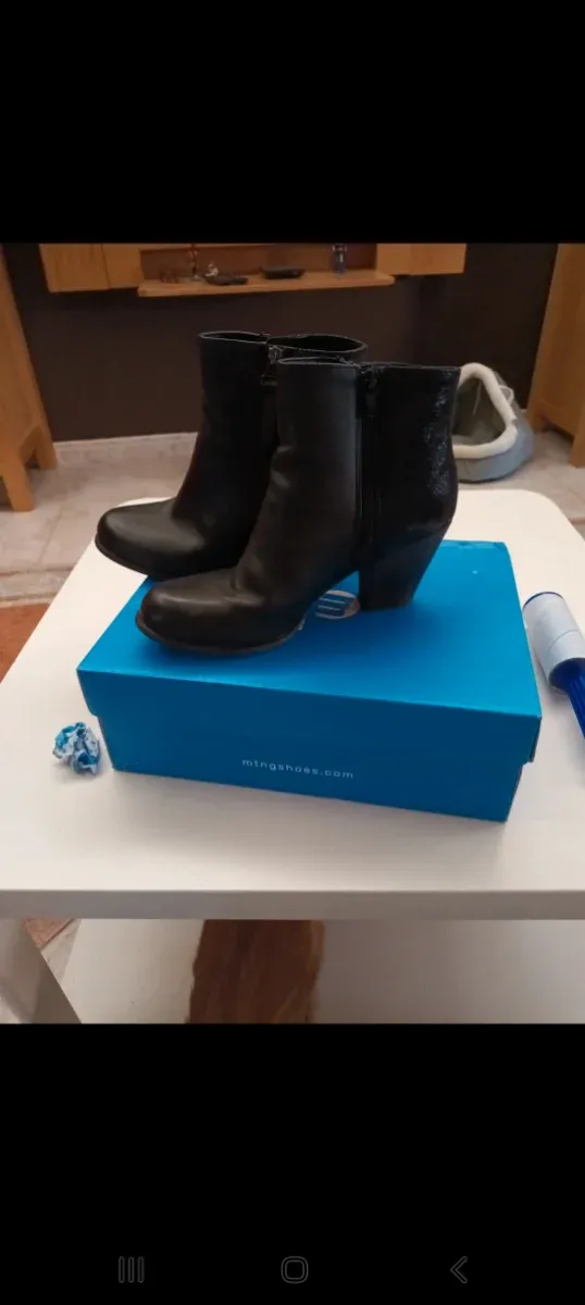 Botines negros tacón