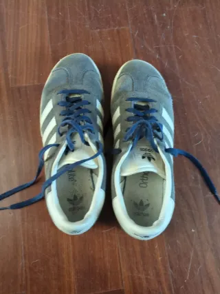 Adidas Gazelle grigie e bianche