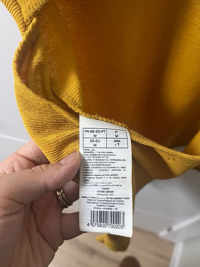 Body amarillo sin mangas