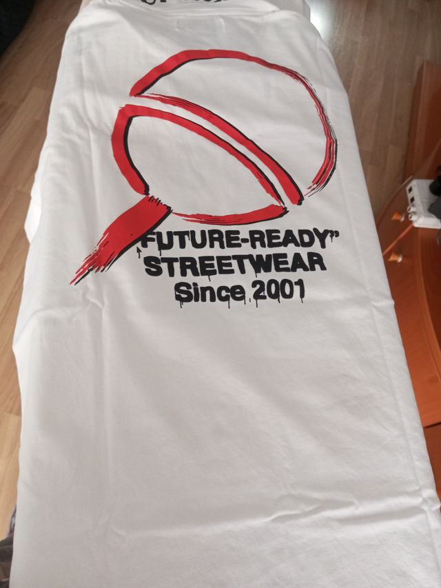 Camisetas Hombre Naruto y Stranger Things