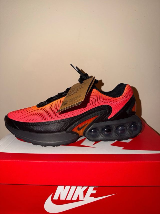 Nike Air Max DN - Total Orange / Negro