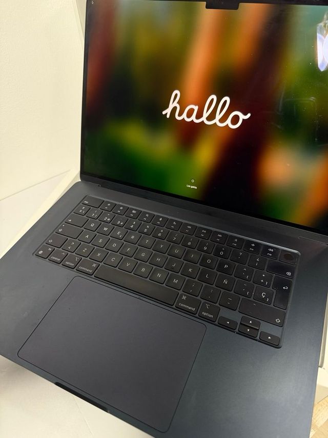 MacBook Air M4 256GB - COMO NUEVO