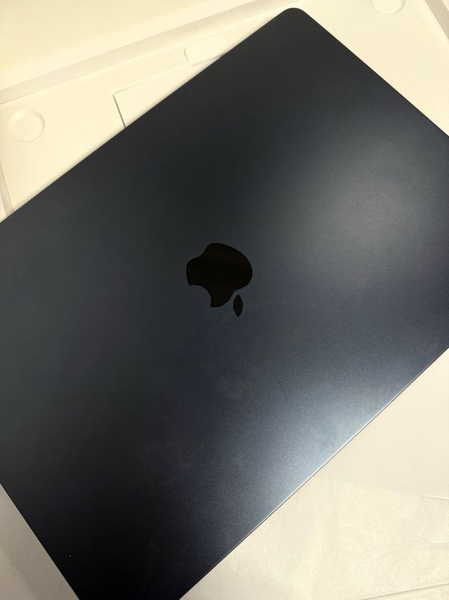 MacBook Air M4 256GB - COMO NUEVO