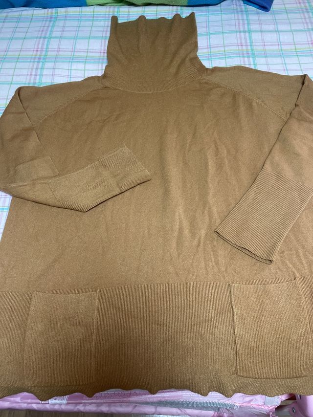 Jersey cuello alto de punto