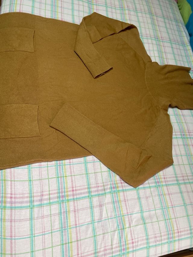 Jersey cuello alto de punto