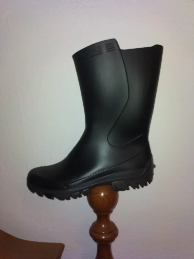 Talla 39. Botas de agua negras