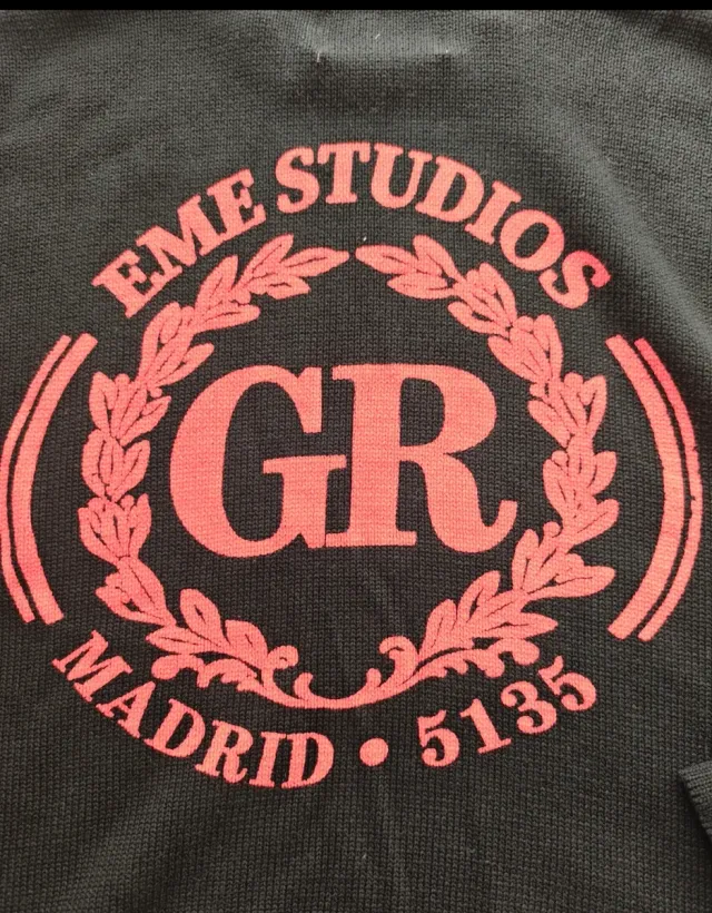 Jersey Eme Studios gris con logo Madrid