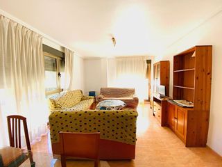 Piso en alquiler en Ciudad Jardín - Tagarete - El Zapillo en Almería