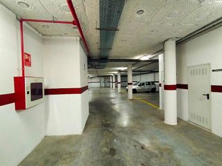 Garaje en alquiler en Zona Avda. Juan de Diego - Parque Municipal  en Bormujos