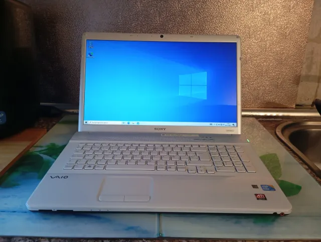 Portátil Sony Vaio 17 Plata