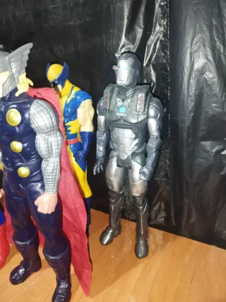 LOTE 8 FIGURAS MARVEL HASBRO